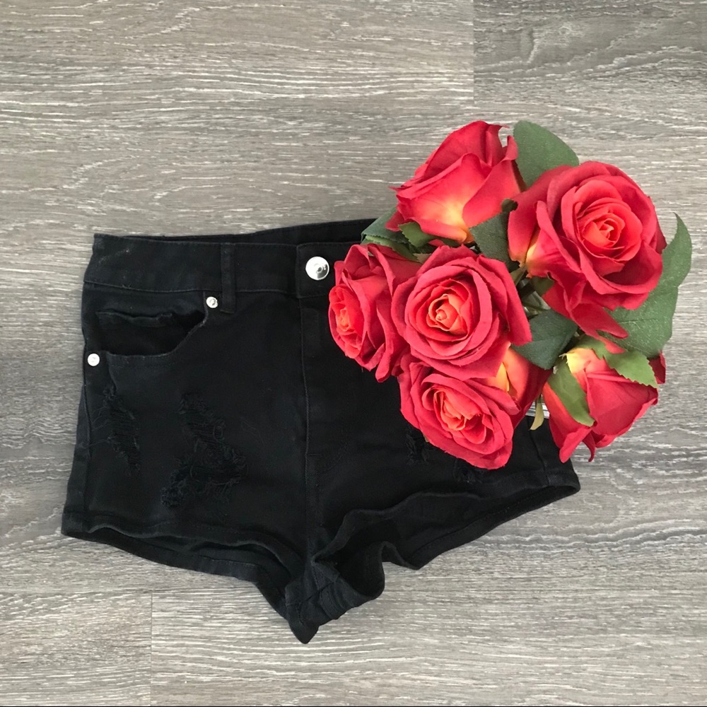 Black H&M shorts